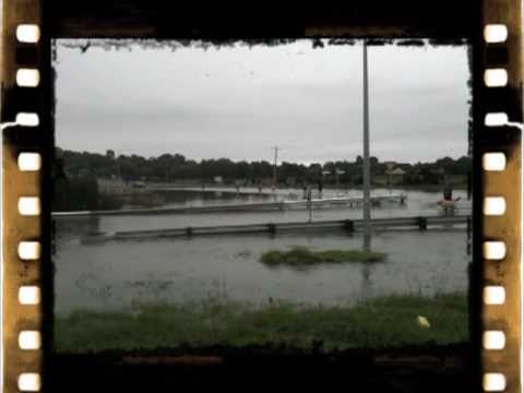 Narre Warren South , Victoria, Flash Flooding 4th & 5th Feb 2011-02-05 Flooding here is nothing compared to what we have seen in Queensland disaster. Our hea...