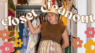 MASSIVE CLOSET CLEANOUT + TOUR | decluttering my thrifted wardrobe & organizing my closet|WELLLOVED