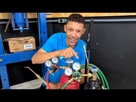 Vídeo: O que acontece quando você mistura oxigênio e acetileno?