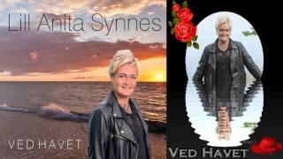 Lill Anita Synnes  ~  &quot;Ved Havet&quot;
