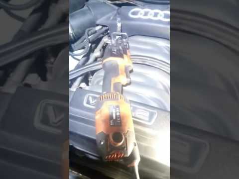 Video: Ako Otvoriť Kapotu Audi