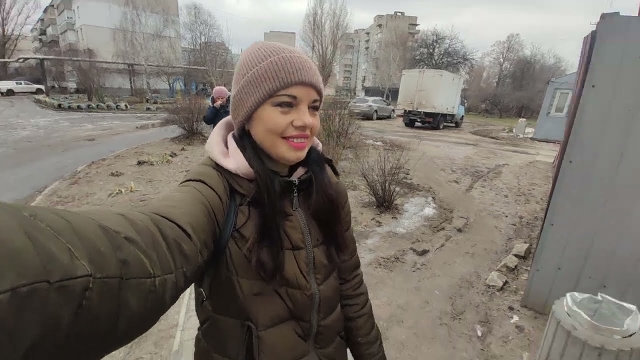 Невозможно стало вести канал. Постоянно нет света и большие перебои с интернетом.