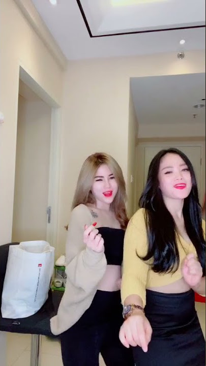 Tataghaniez Arlinda Putri Joget Tiktok Dance - Goyang Kesukaan Jomblo Pascol Bacol