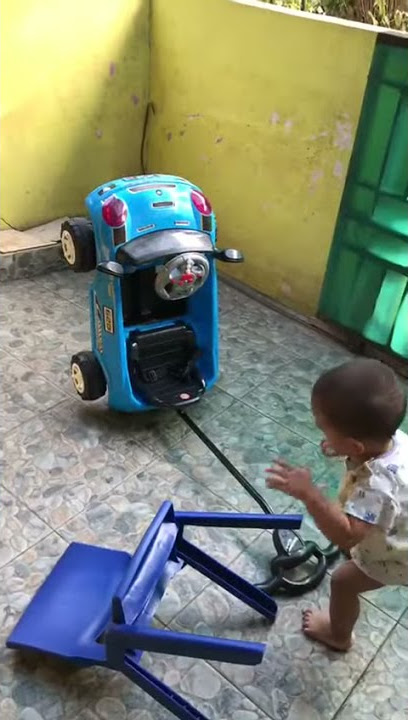 Anak kecil bar bar
