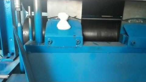 Pom-pom making machine model 2 video 2.0