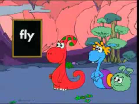 To swim карточка. Дети плавают в бассейне. Gogo's adventures with english. Плавать мультяшное. Gogo loves english задания.