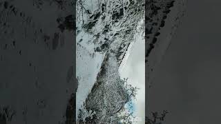 Derrière La Montagne..