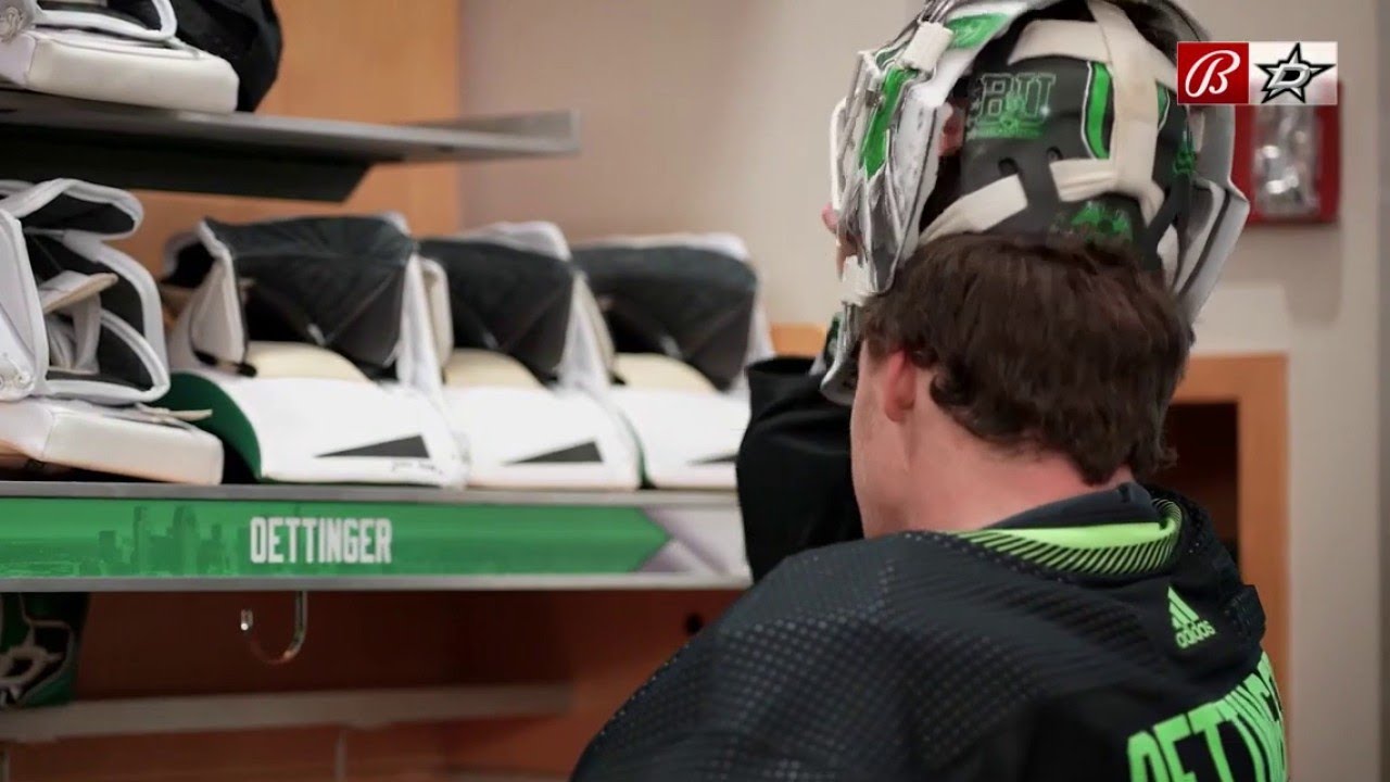 Jake Oettinger Shows Off His Goalie Gear 