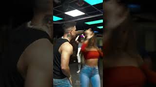 Simone y Danila Bachata | Sexo con Ropa - Romeo Santos