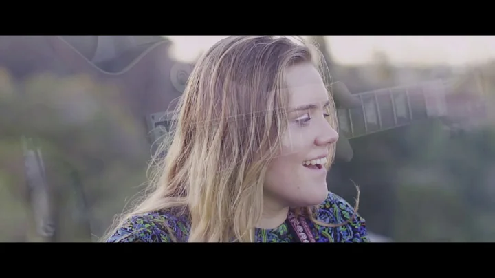 Premiere: Nicole McKinney - Honey Be Good