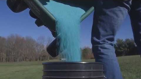 Measuring the Spreading Width of a Fertilizer Spreader