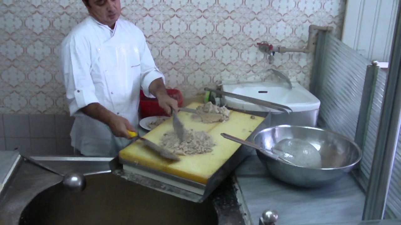 πατσατζίδικο το Το Εδεσσαϊκόν ''Ψιλοκομμένος''. MP4