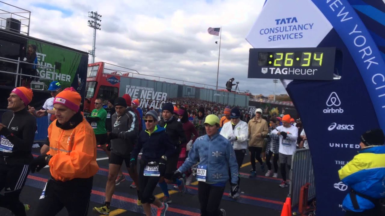 New York Marathon (blue corral) second wave start YouTube