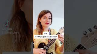 Video thumbnail of ""Hoffnungsmaschine" - Erdmöbel & Judith Holofernes (Ukulele Cover)"
