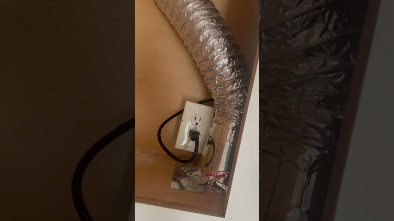 Hauslane Range Hood under cabinet