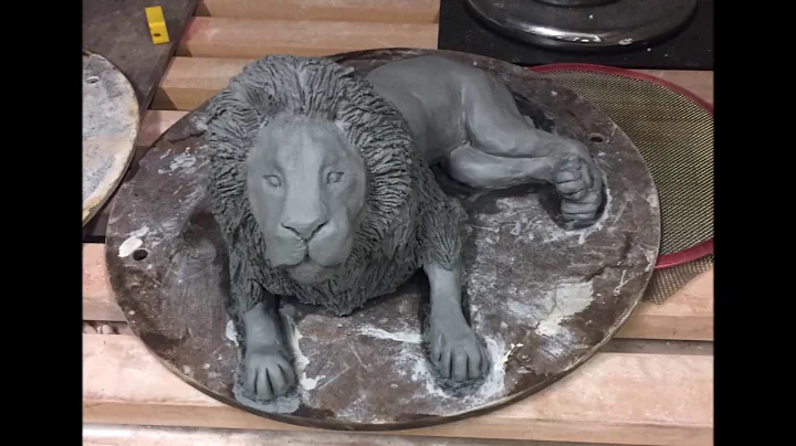 lion clay sculpture timelapse