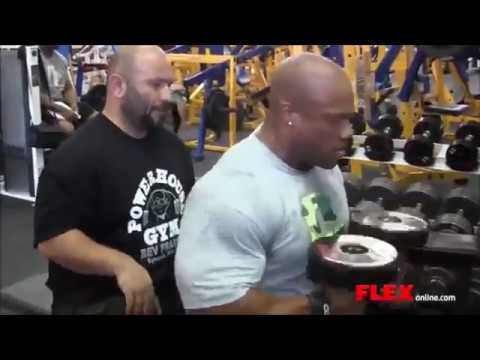 Phil Heath Training Shoulders With CHRONO Phil Heath Training Shoulders With CHRONO