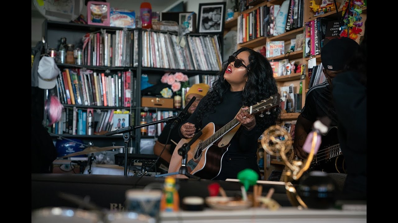 H E R Npr Music Tiny Desk Concert Youtube