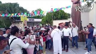 Las mascotas  son parte de la familia....por eso el dia de San Francisco de Asís las bendicen.