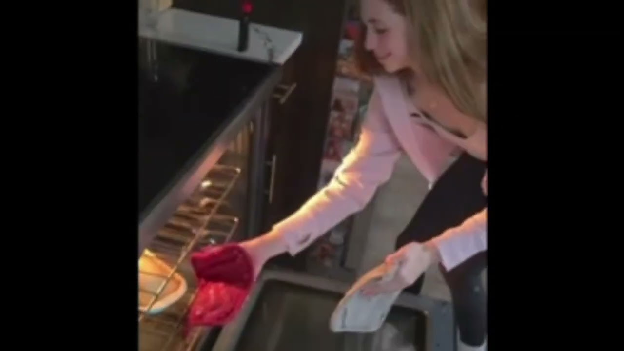 How to make a Scandinavian almond cake 