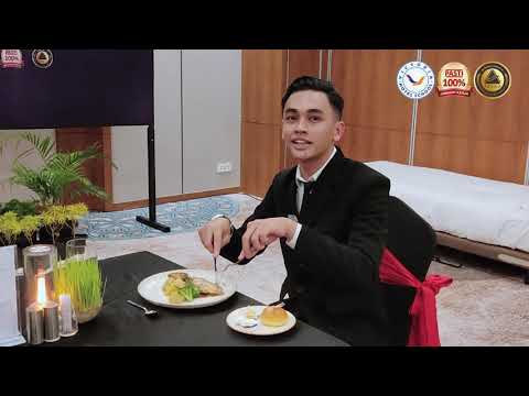 Video: Siapa yang mengusulkan roti panggang dalam perjamuan formal?