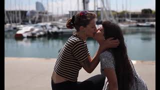 2026 Roulage De Pelle Entre Deux Filles Lesbiennes Deux filles se roule une pelle Bisous les filles