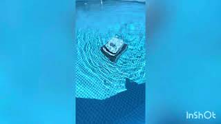 Airrobo PC10 Poolroboter im Automatik Modus mit Wandreinigung im Pool
