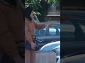 عامل النظافة طلب مساعدة منها شوفو كيف تصرفت