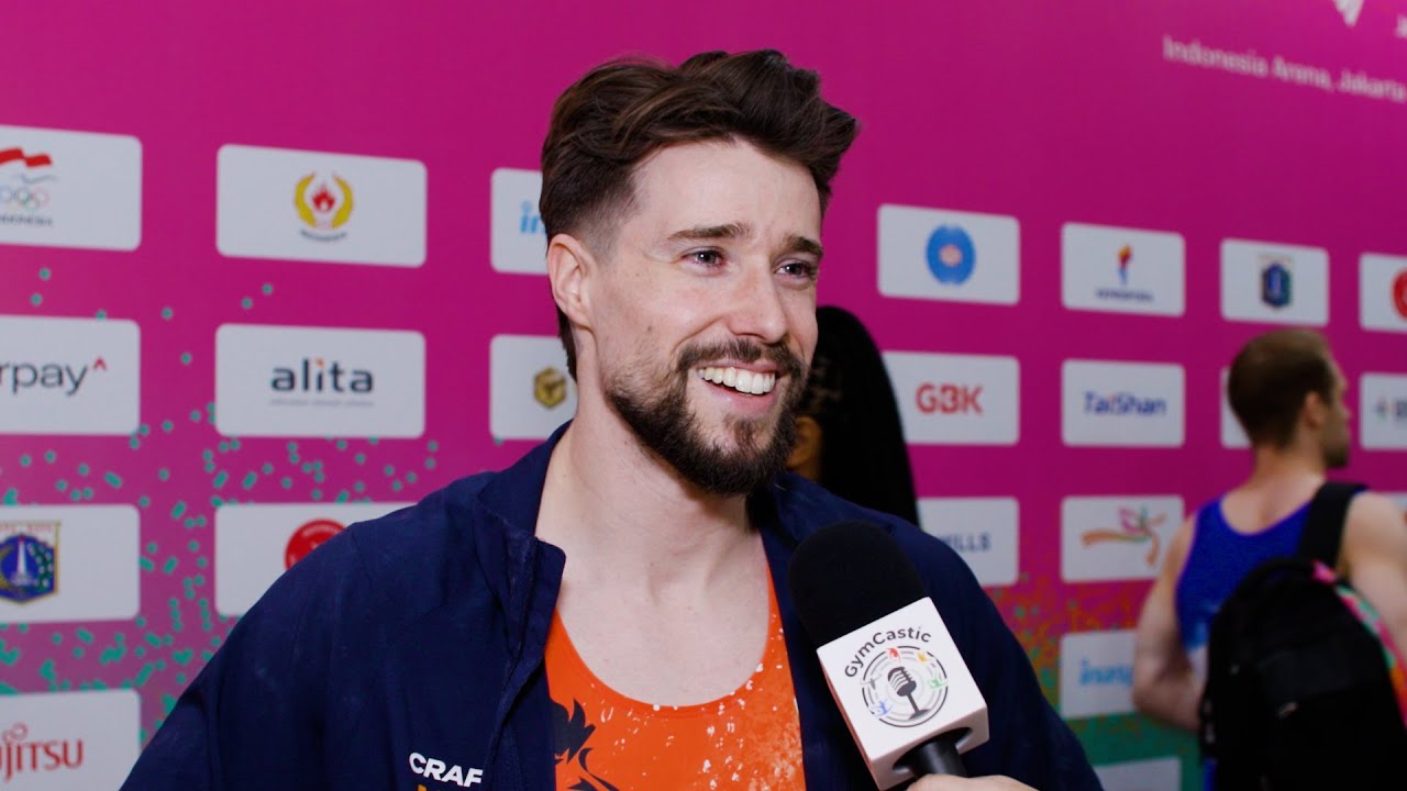 Казимир Шмидт знакомится с индонезийской кухней и культурой в преддверии чемпионата мира