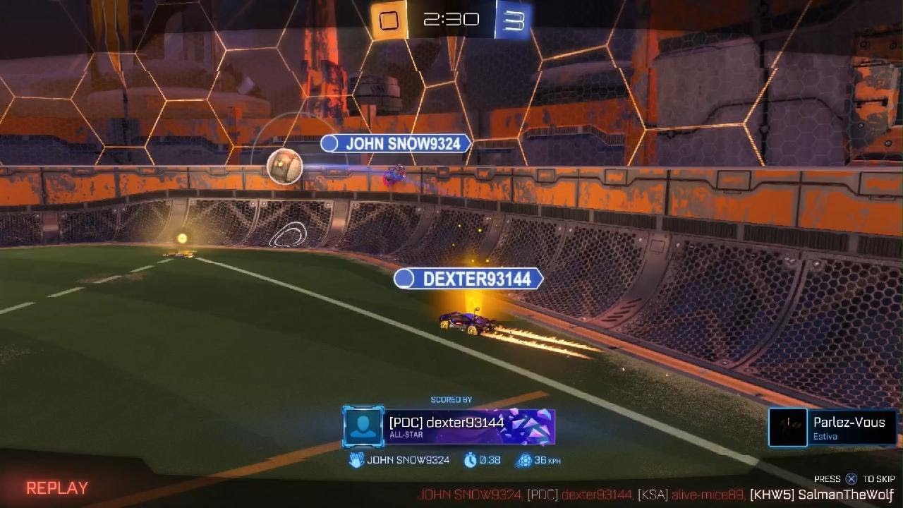 اخيس لاعب ب روكت (حرفيا)