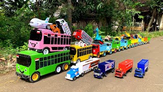 WADIDAW !! Mobil Truk Tronton Panjang Bongkar Mainan Mobil Mobilan Truk Molen, Forklif, Excavator