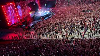 Gerry Marsden joins Take That in stage at Anfield for LFC’s You’ll Never Walk Alone screenshot 4