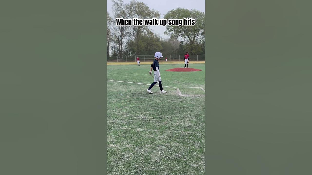 When the walk up song hits just right #baseball #baseballlife #baseballlove #baseballszn #walkupsong