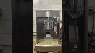 Mix Test Video: Taylor 340D Soft Serve Machine - M7047882 1 Phase Air-Cooled screenshot 5