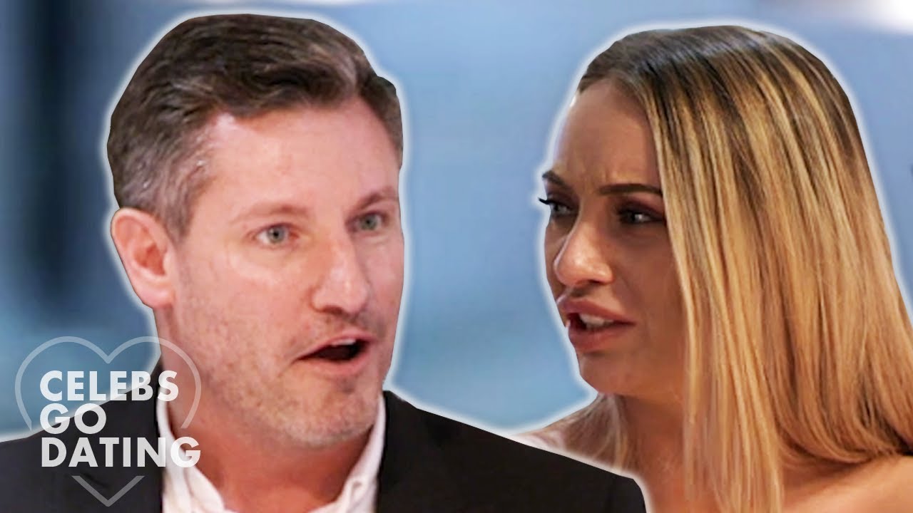 Date Speechless When Dean Gaffney Appears To Give His Phone Number To