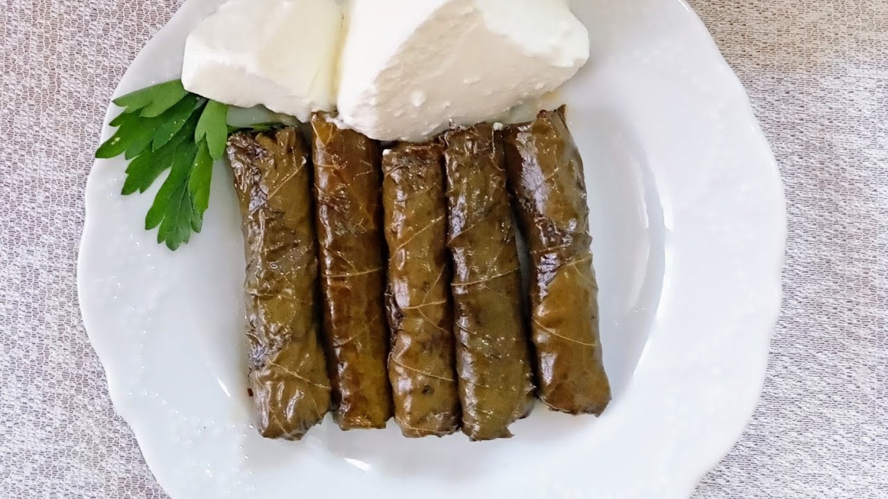 Постни лозови сарми.. Съхранение на лозови листа във фризер..