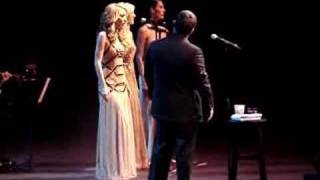 Paul Potts and Three Graces - Brindisi from Traviata Resimi