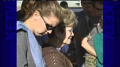 Volunteers Search For Jennifer Andersen