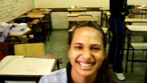 Como se conjuga o verbo corrigir?