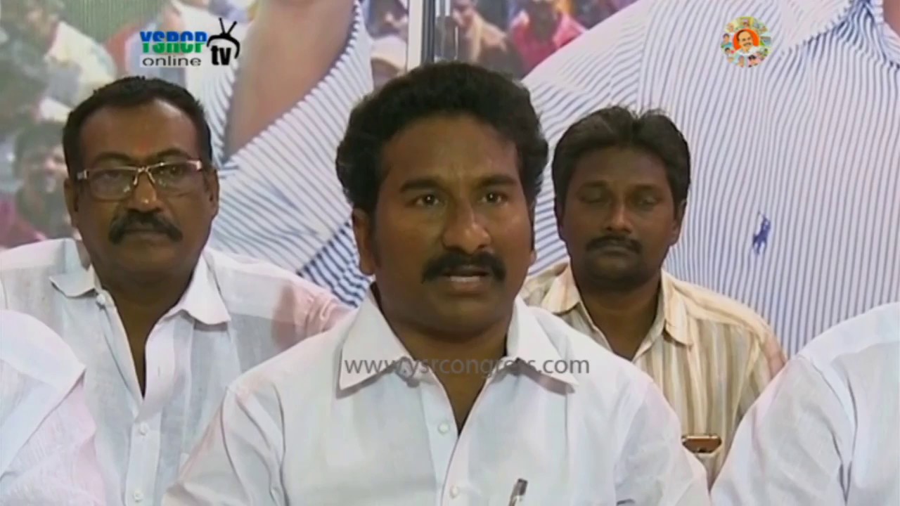 Vijayawada : YSRCP Minority Leaders pays Tributes to Abul Kalam Azad  - 1th Nov 16