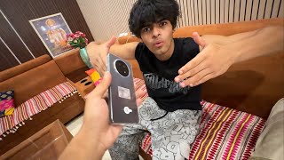Om Ke Liye NEW PHONE Le Liya 😲 Papa ko Bina Bataye 