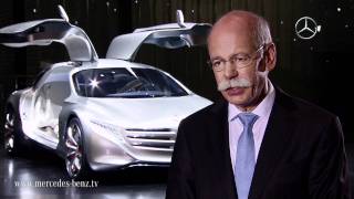 Mercedes-Benz TV: IAA 2011 opening news.