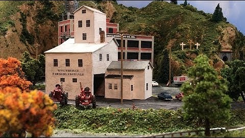 Model RR N Scale Update #43 - Scratch built a cardboard “Old Style Grain Elevator Silo"