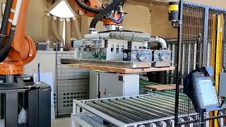 Feeder and Stacker Robotic Arm for Molder Machine