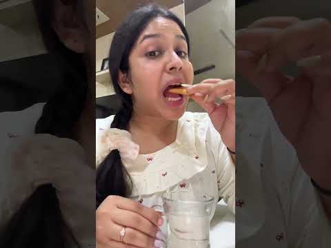 Meeru kuda parle-g biscuit ni water lo munchukoni thintara?