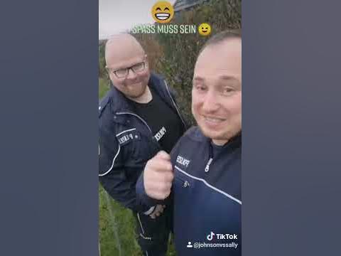 Wie viel PS hat ein Streifenwagen? 🤔 - YouTube