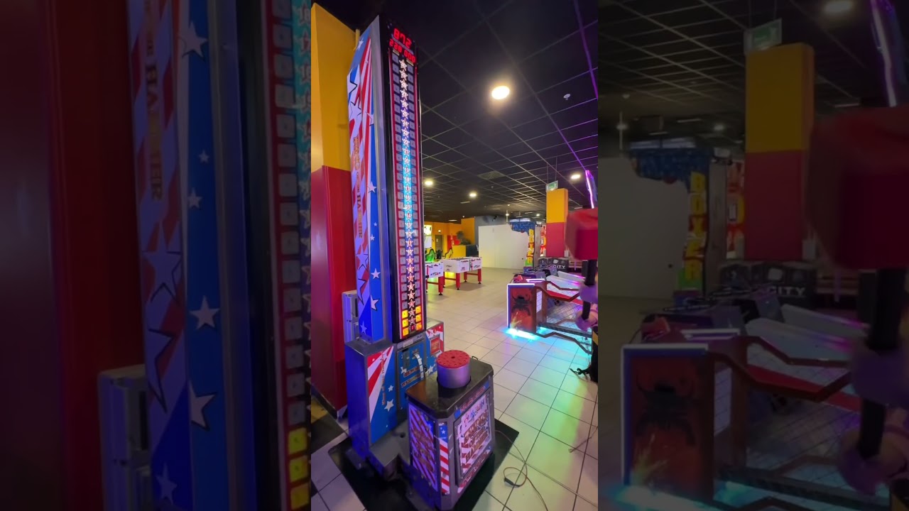 PROVO IL MARTELLO DELLA SALA GIOCHI SUL GIOCATTOLO INDISTRUTTIBILE !