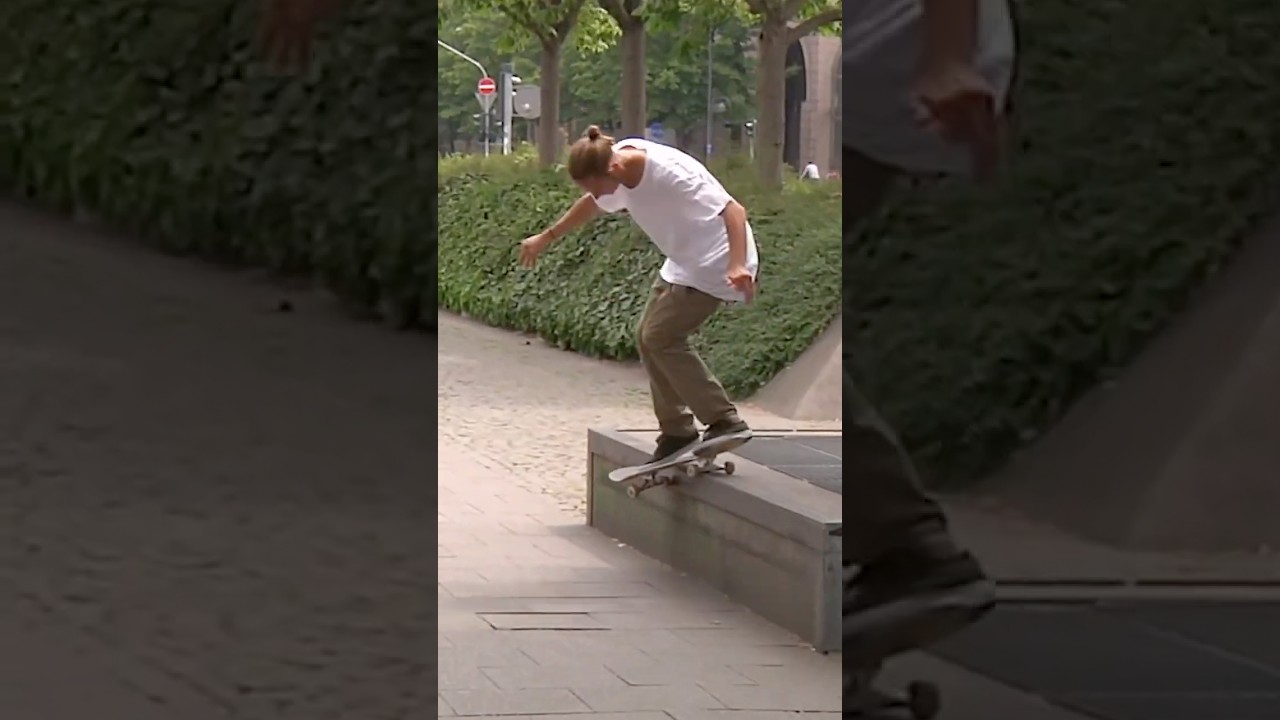 ANTON MYRHVOLD FRANKFURT  