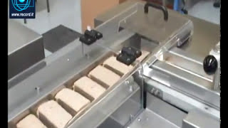 RECORD   Packaging System   Crisp Bread in Pile