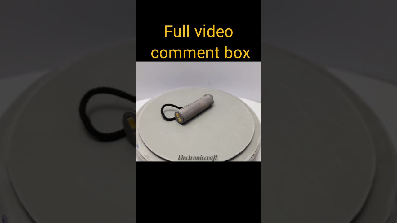 "360° Rotating Display: Showcase Like a Pro!" 